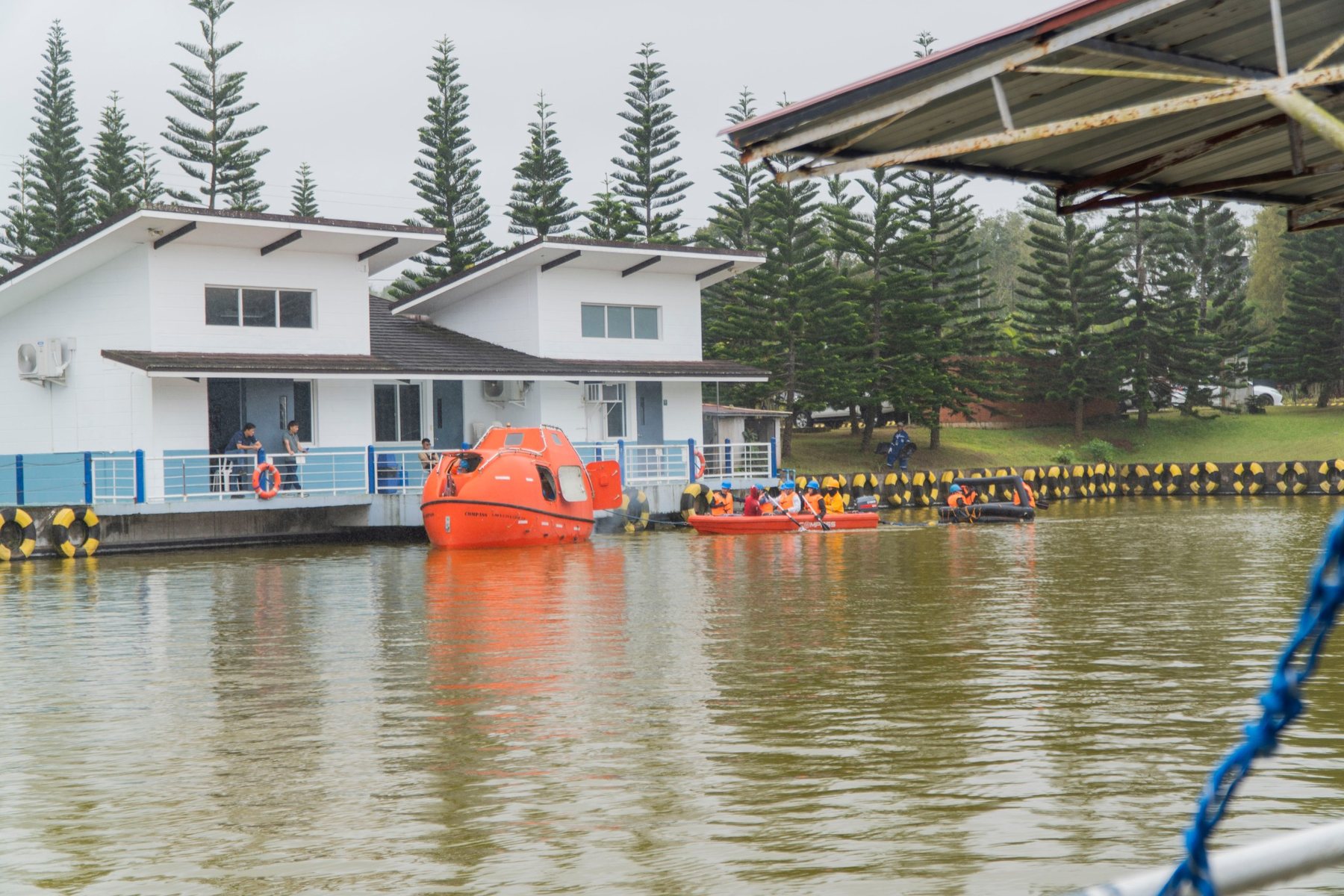 Cavite survival and lifeboat lagoon